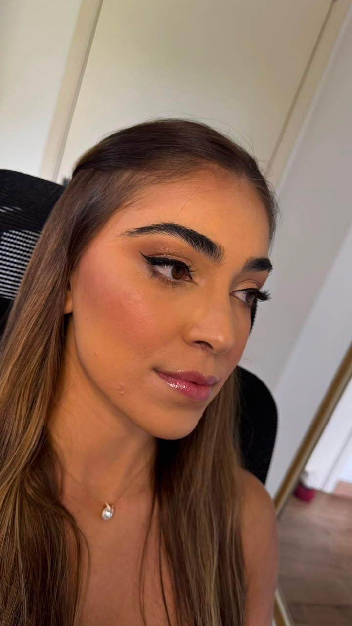 Maquiagem Camila Dias